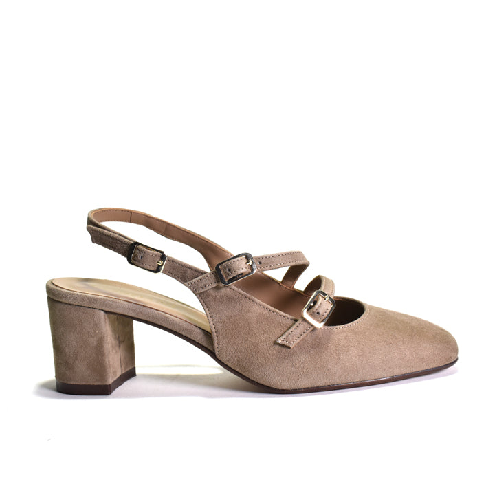 Sling back pump with buckle detail 