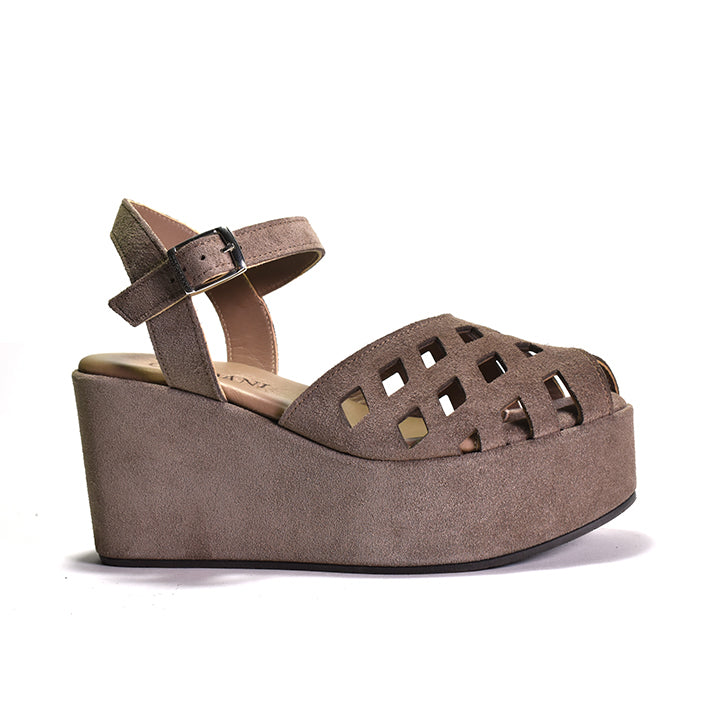 Birdcage sandal on rocker bottom