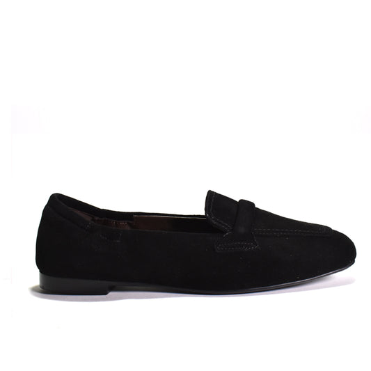 Ballet flat with square toe