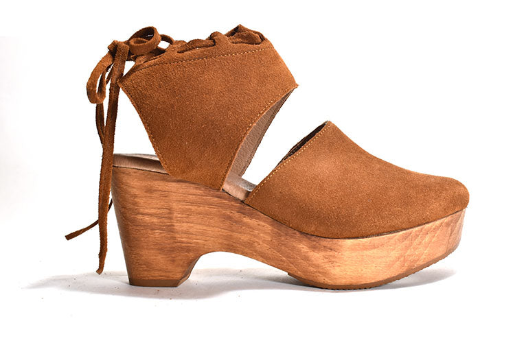 Clog with brown suede upper and back tie.